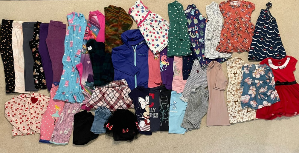 38 Pc Girls LOT Size XS 4-5 4T Clothing Dresses Tops Sleep Minnie Good/Play cond